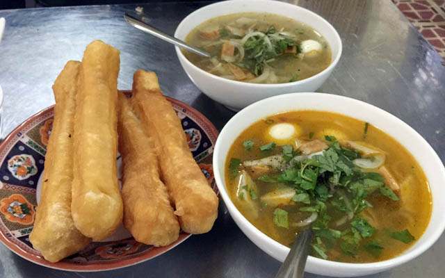 ( CA 1+ HC) BÁNH CANH XƯƠNG