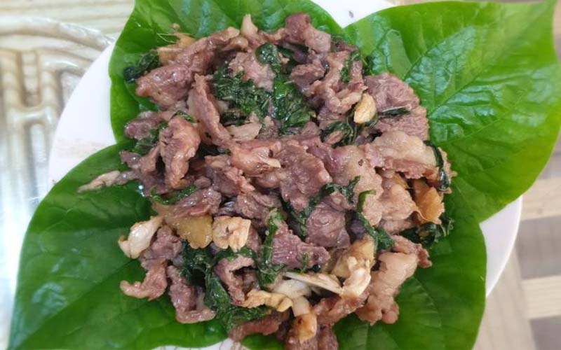 ( CA 1 + HC ) THỊT XÀO LÁ LỐT
